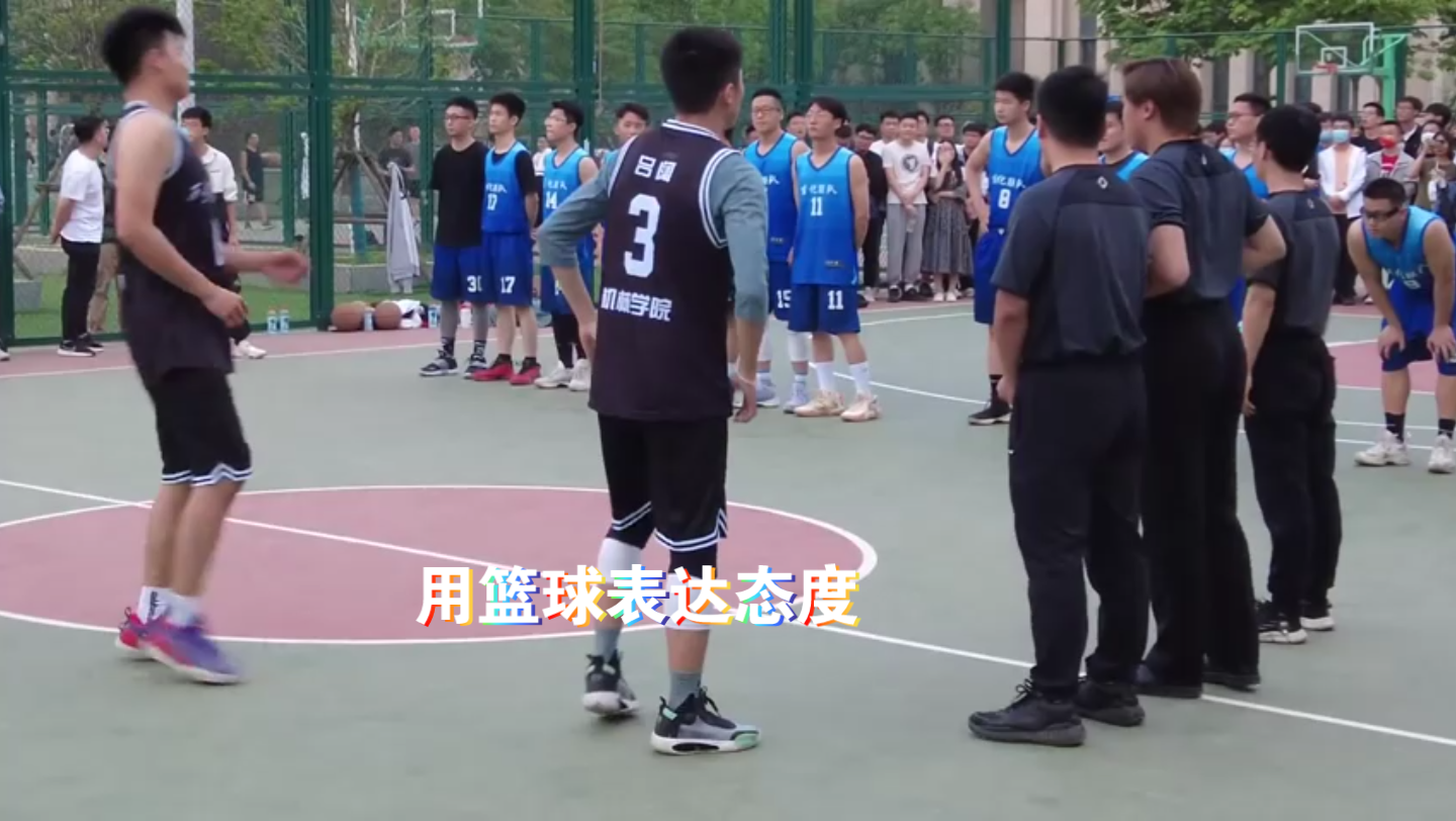 球员心态调整有方，篮球比赛状态日益提升